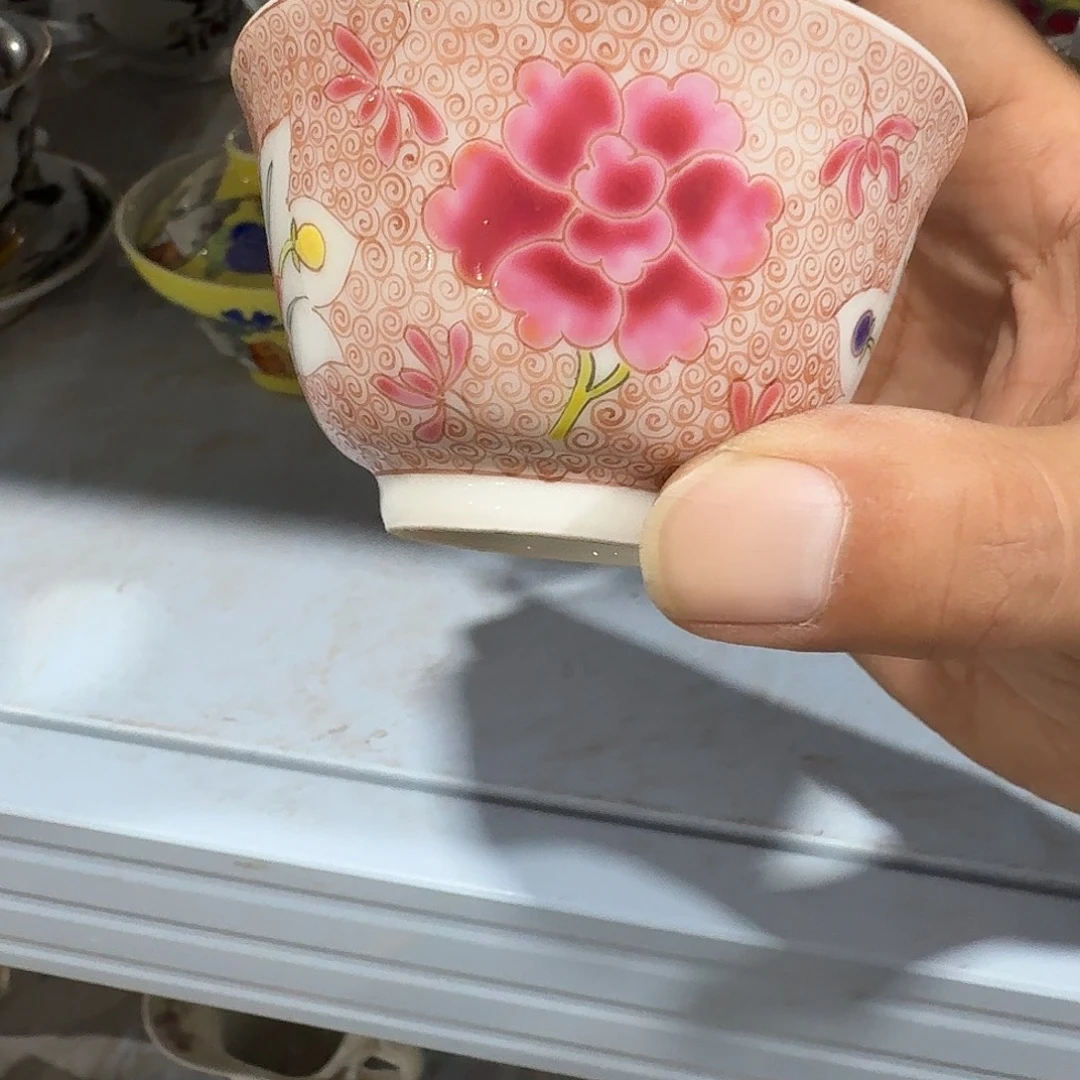 瓷片摆件的人多得不知道