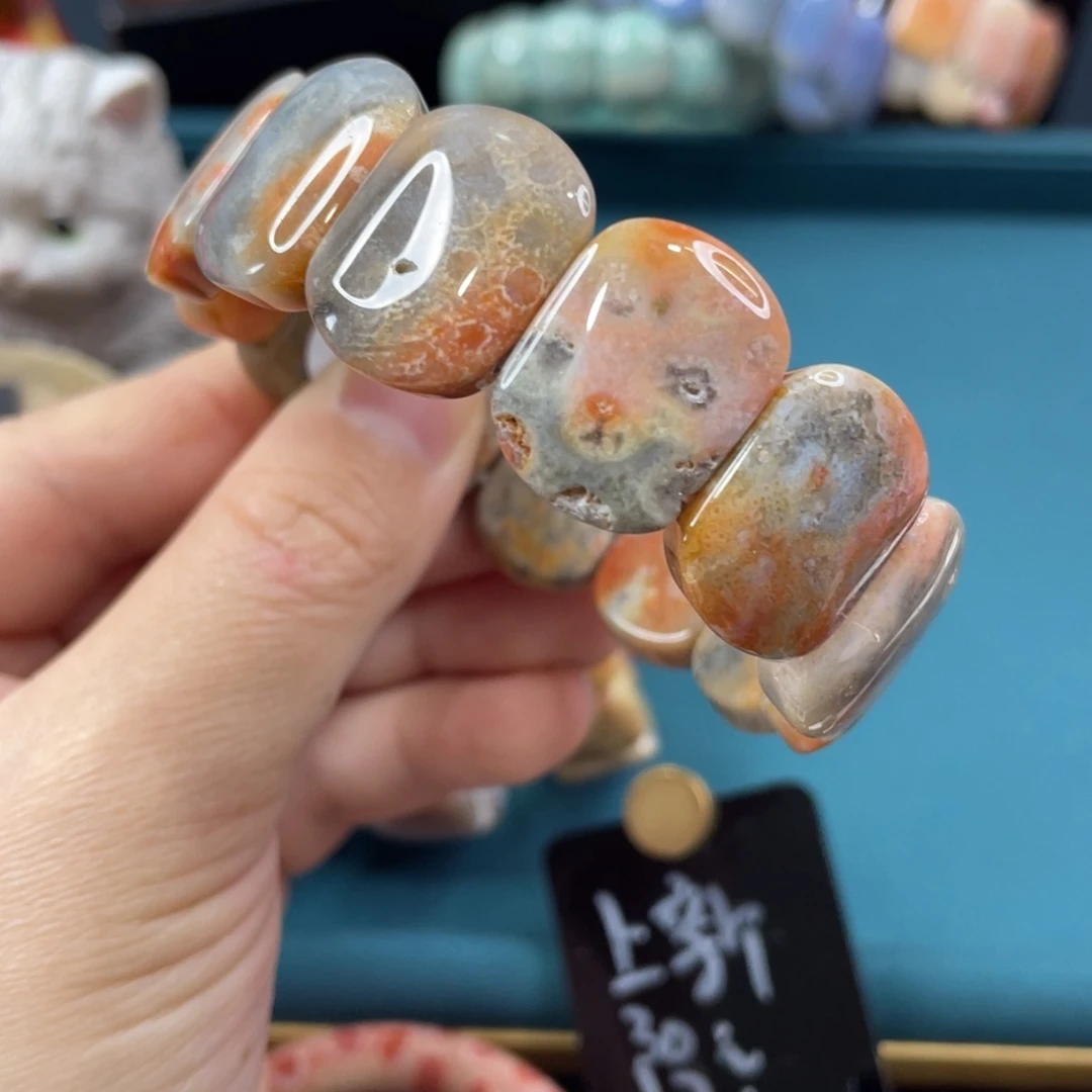 未镶嵌手镯硅化玉