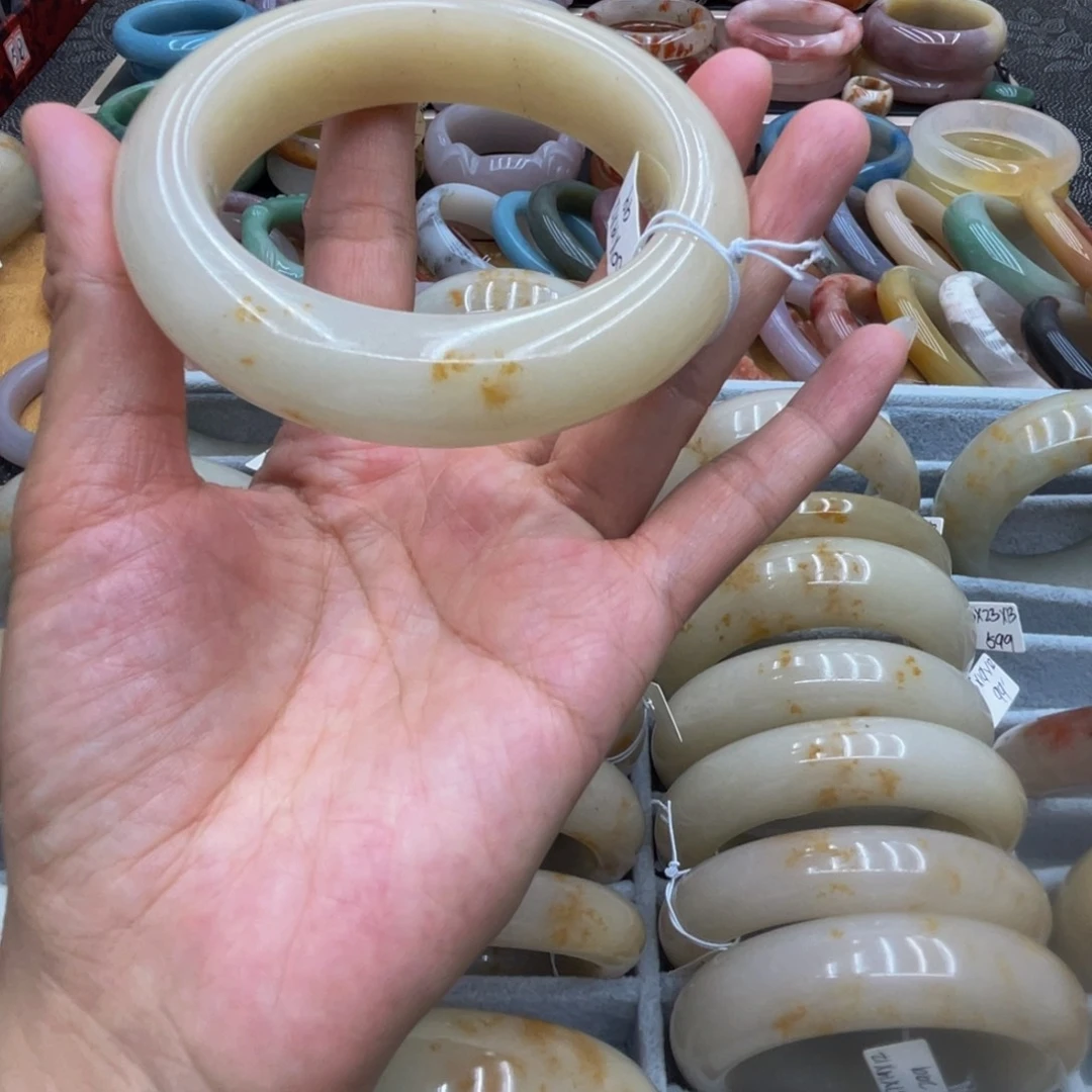 石英质玉未镶嵌圈口60