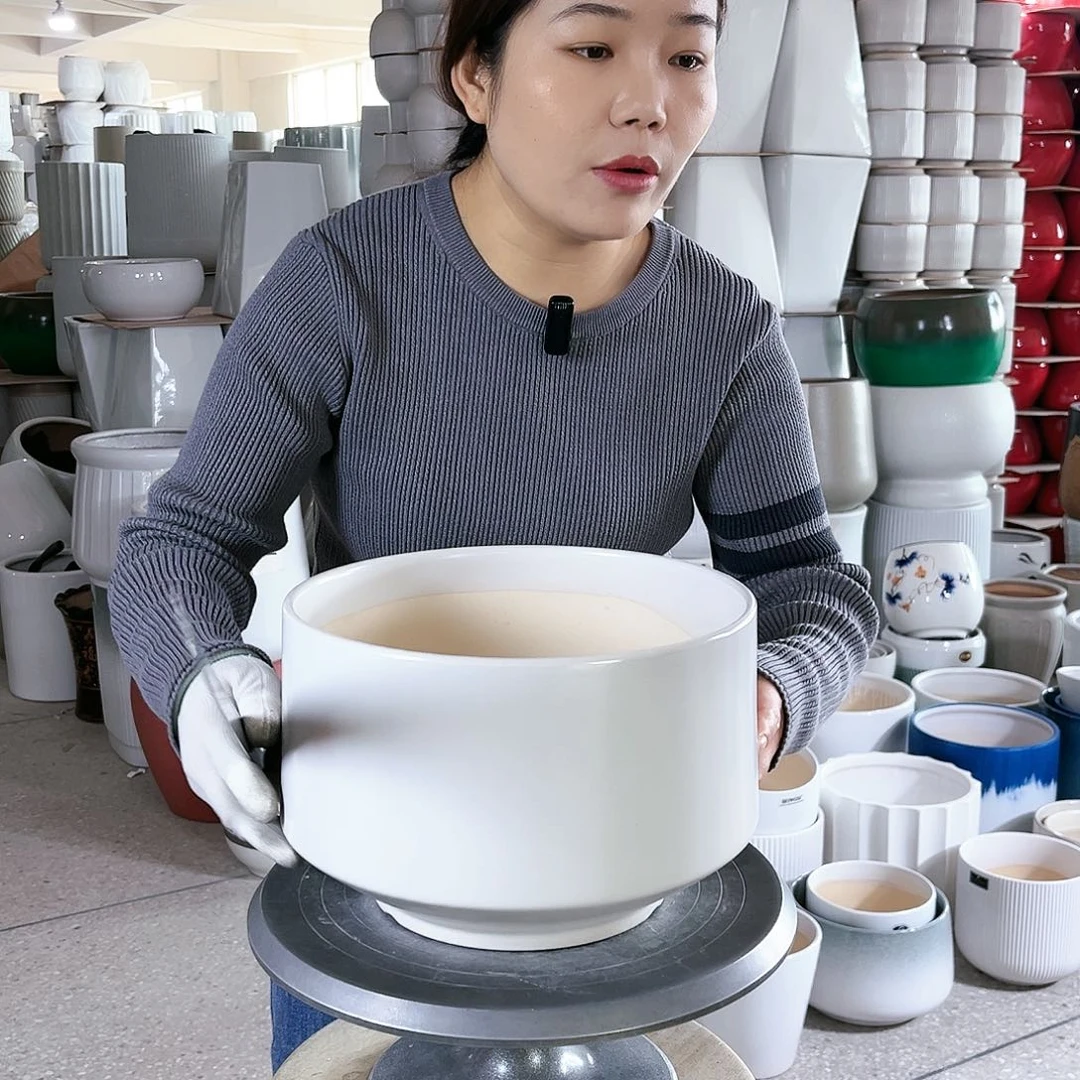 陶瓷口径25-17。亚白