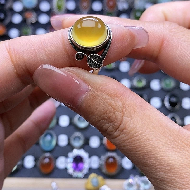 岫玉戒指银S925镶嵌心****）