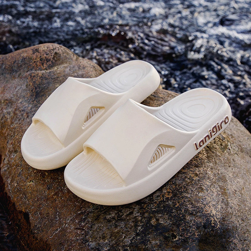 夏季外穿男士拖鞋居家室内防滑EVA防臭厚底踩屎感字母凉拖鞋男款