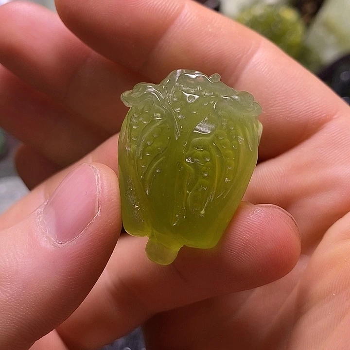 岫玉未镶嵌岫玉挂件