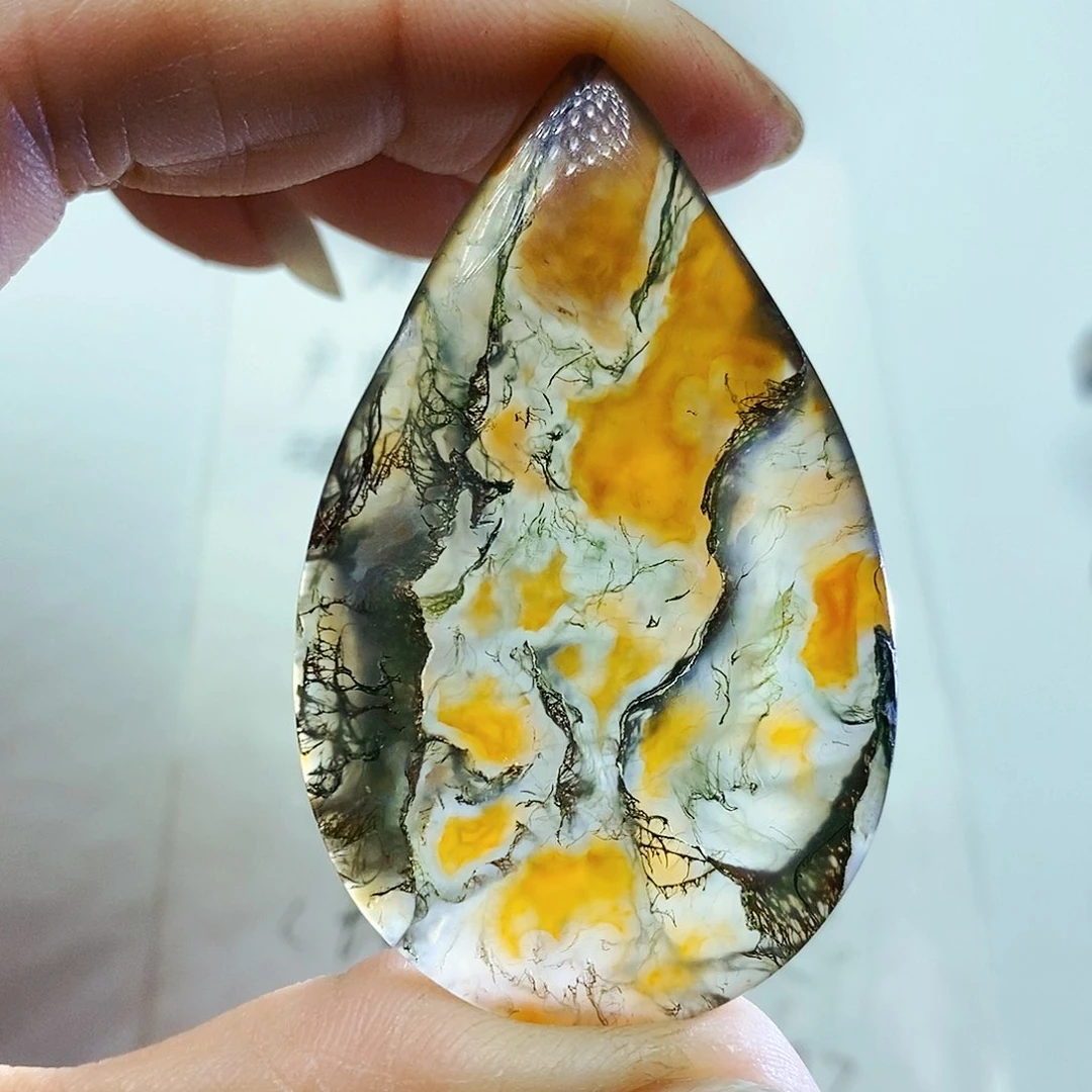 玛瑙/玉髓颈饰未镶嵌卡****力