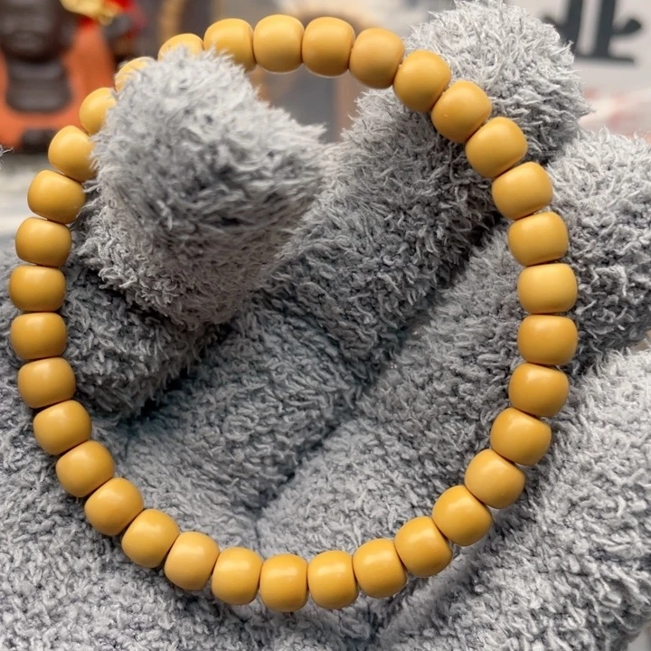 橄榄核手串鱼****老挝6.7mm手串全无白