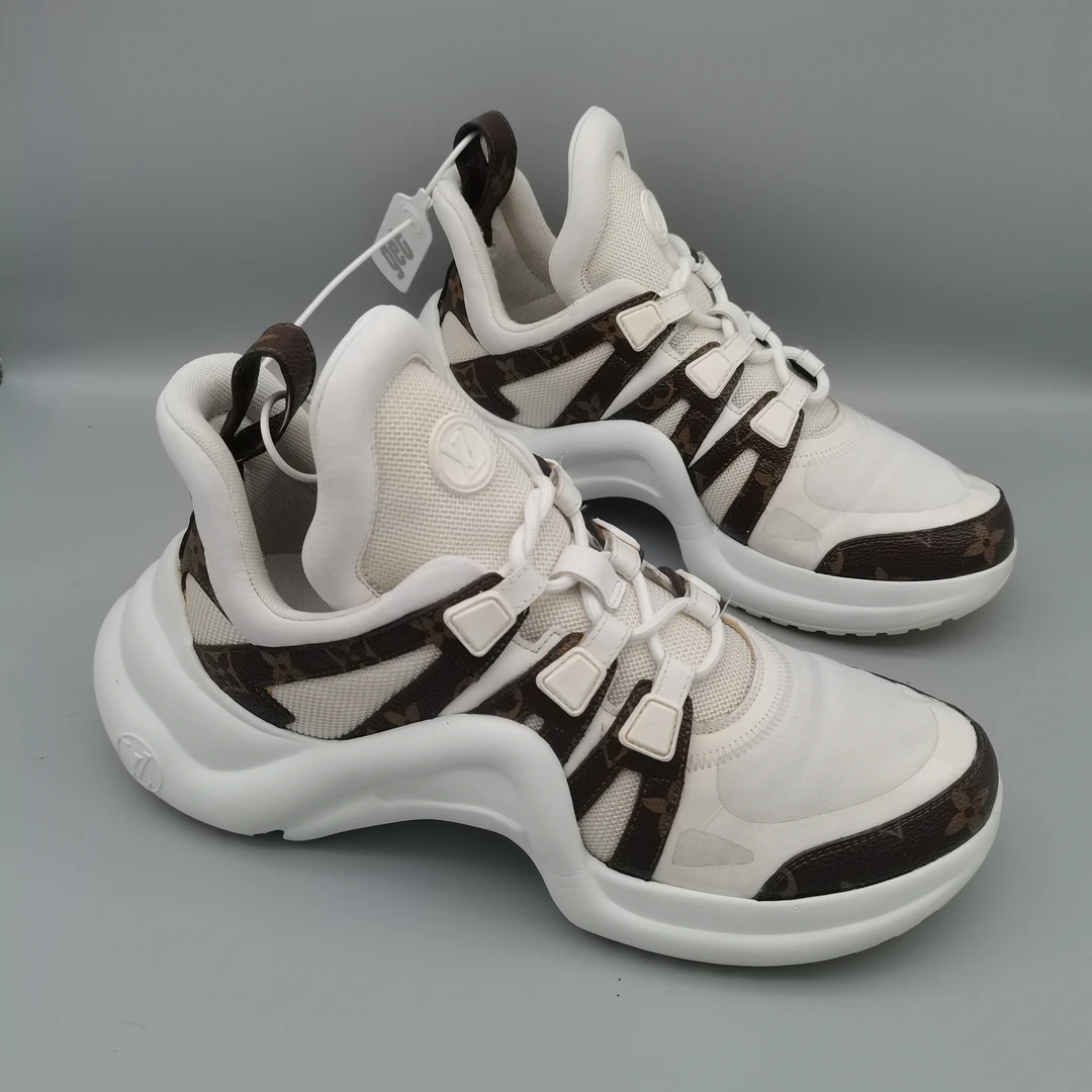 99新 LouisVuitton/路易威登 白棕老花运动休闲拱桥鞋5.5欧VS0043