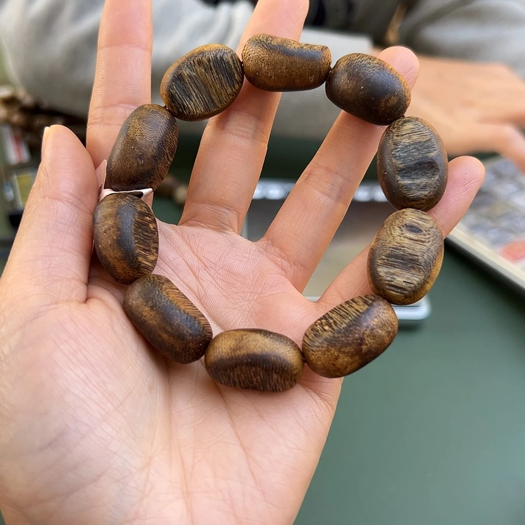 沉香手串白棋留疤17克1.6多样性发一条