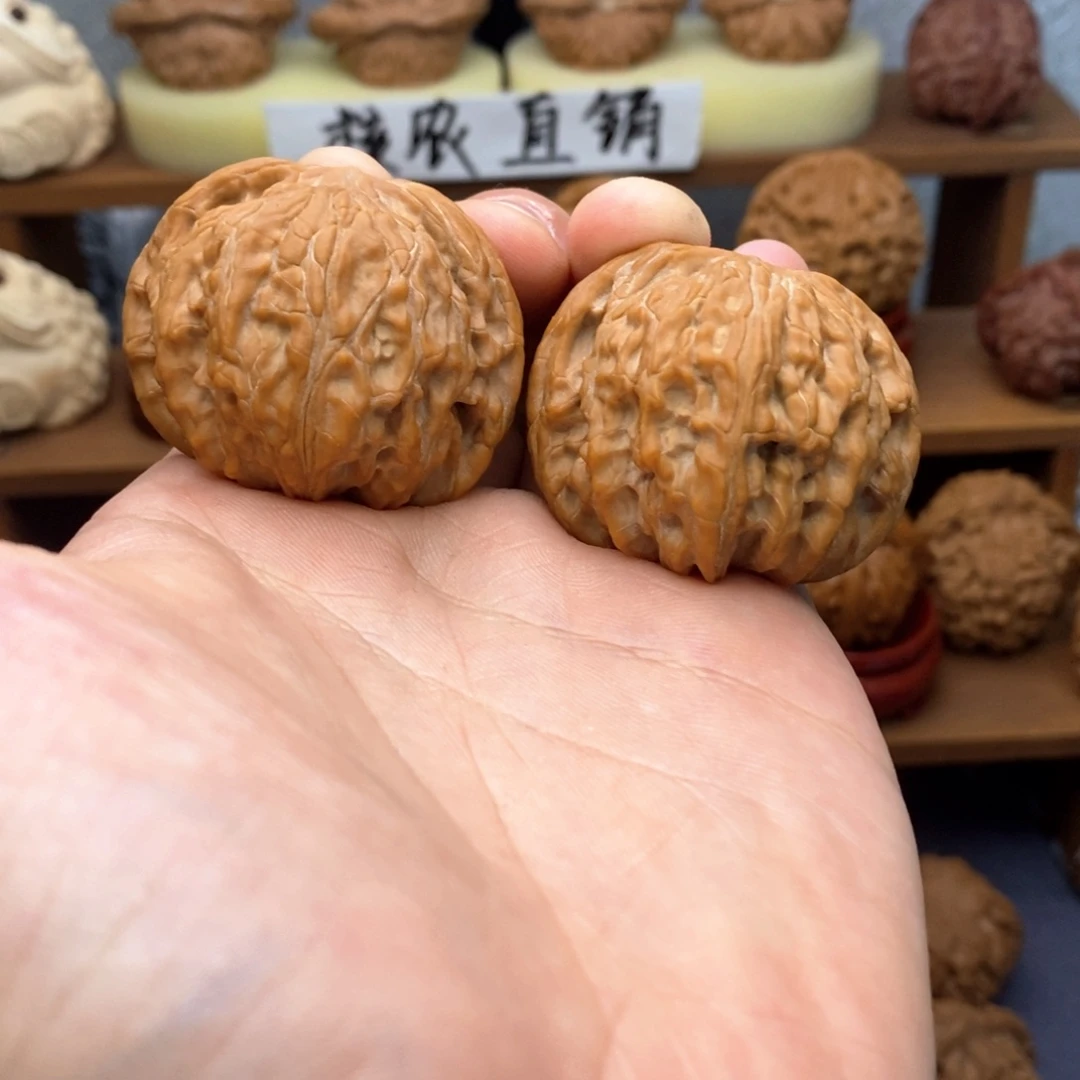 七***、文玩核桃吊坠磨盘42无修