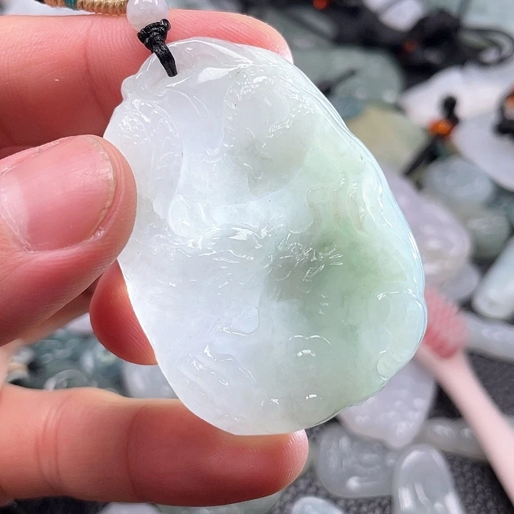 颈饰未镶嵌翡翠翡翠