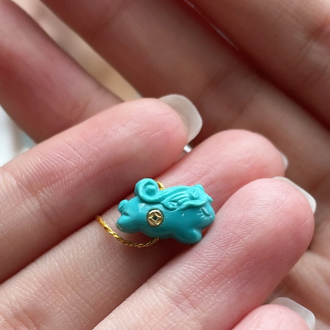 未镶嵌绿松石颈饰