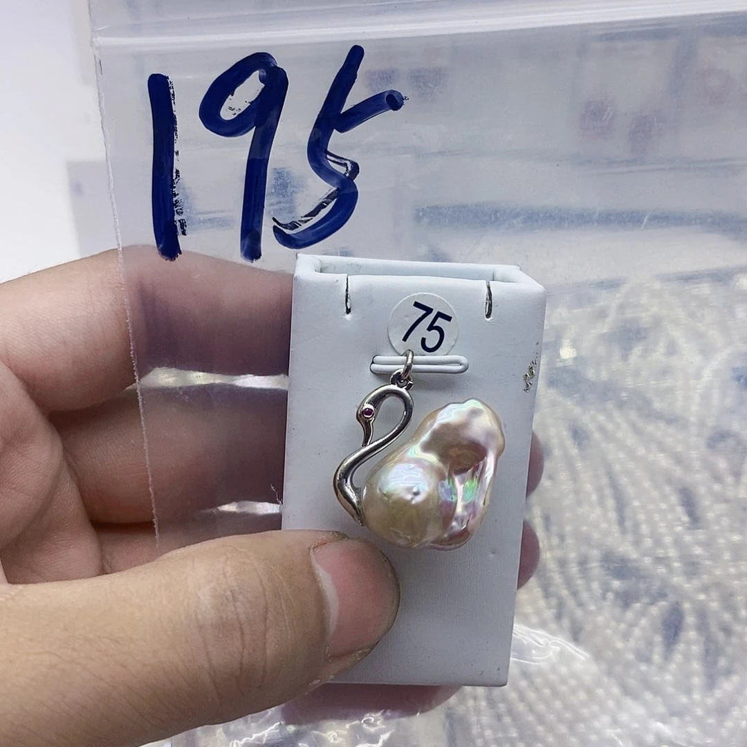 淡水珍珠合金颈饰