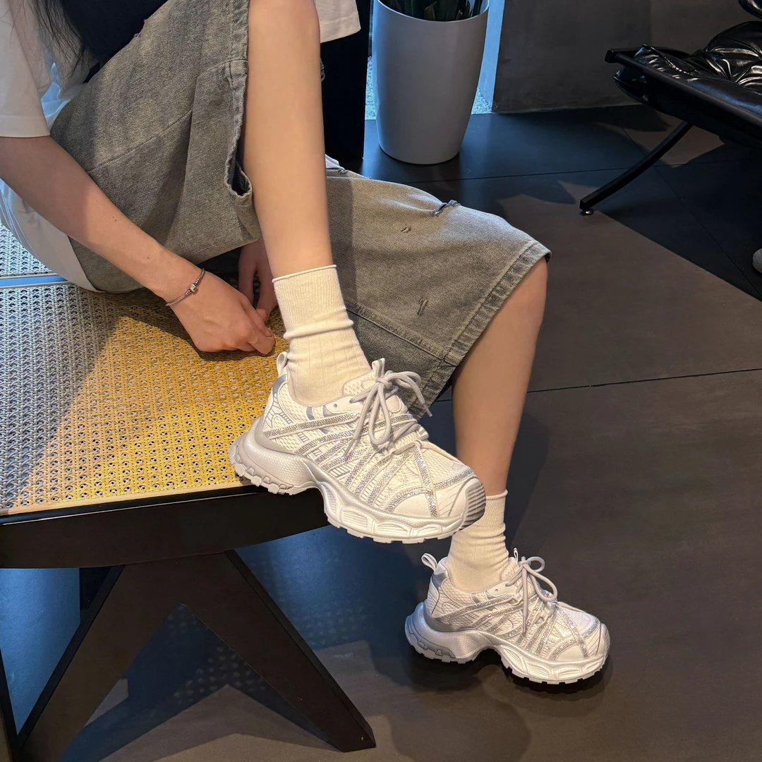 小发喵 轻奢流线银纹厚底运动鞋云感中底解锁街头摩登潮搭焦点999