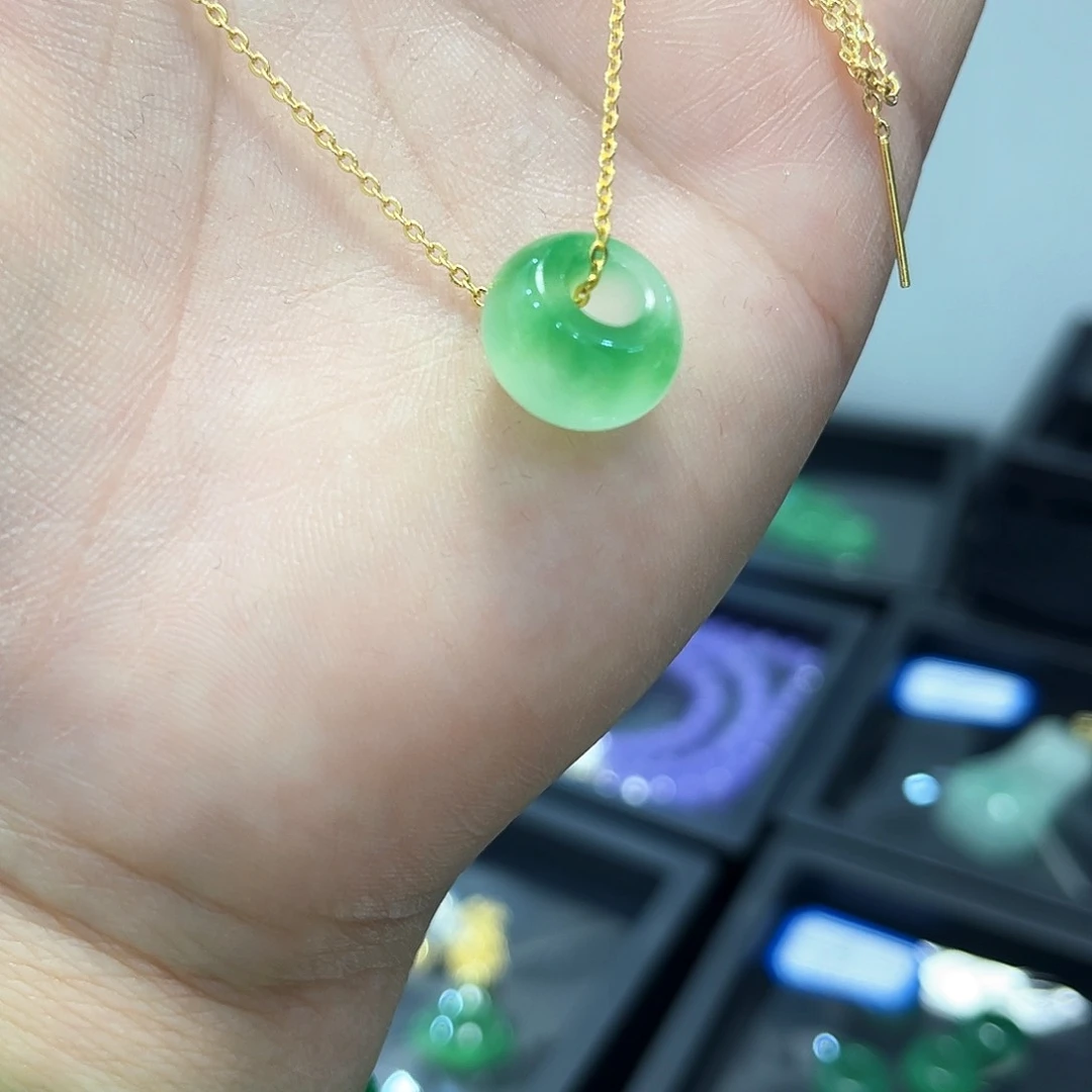 翡翠未镶嵌颈饰吊坠D15