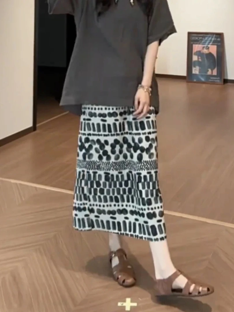 波普风时尚印花半身裙女2025夏季新款高级感气质度假风中长款