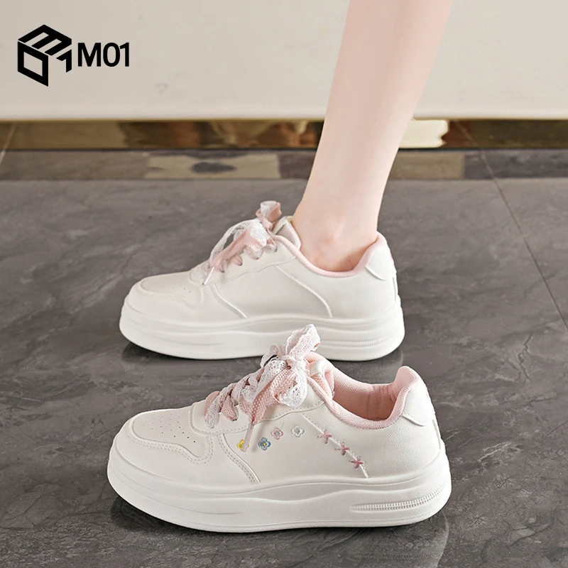 M01多巴胺板鞋女款2025新款秋季厚底小白鞋小众设计感百搭鞋子女