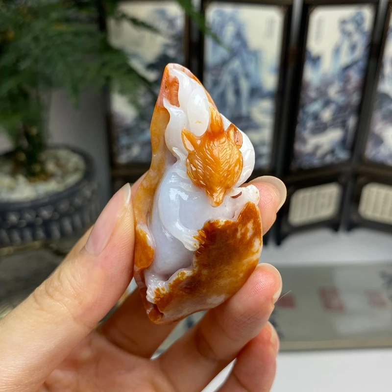 毛货 俏色红翡九尾狐仙挂件 天然翡翠A货