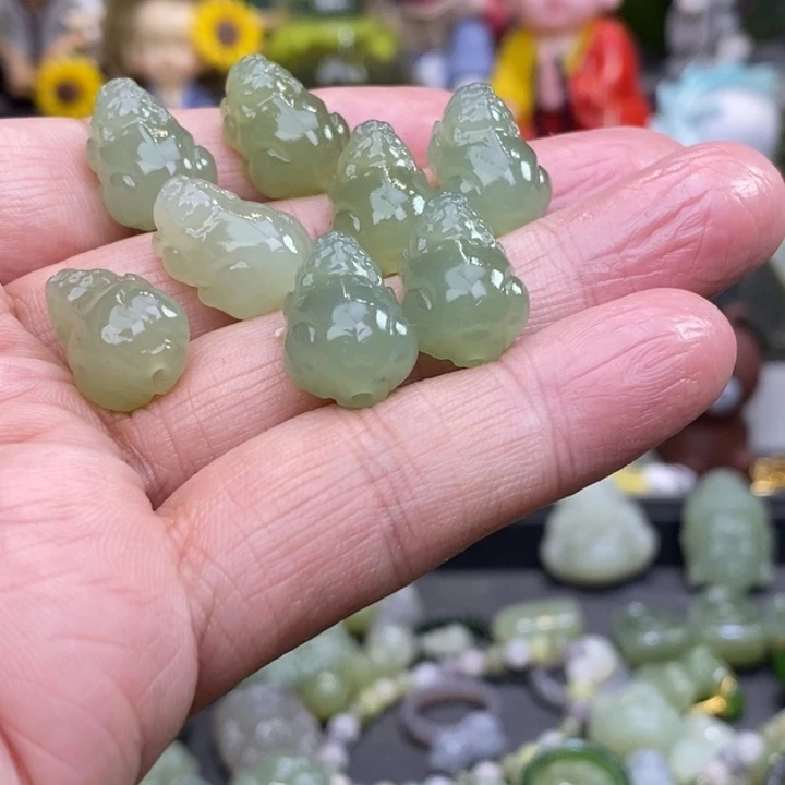 和田玉未镶嵌颈饰多样性发货一个