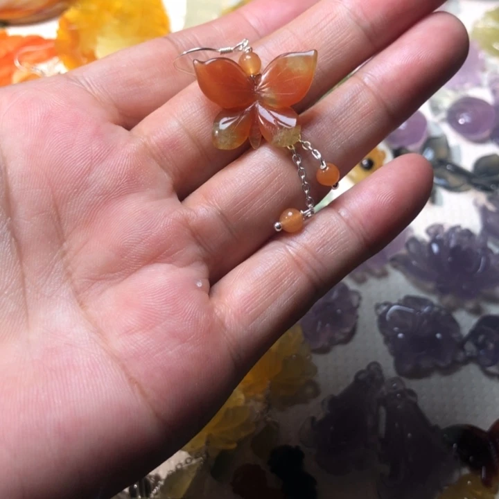 浴***生未镶嵌蛇纹石玉耳坠