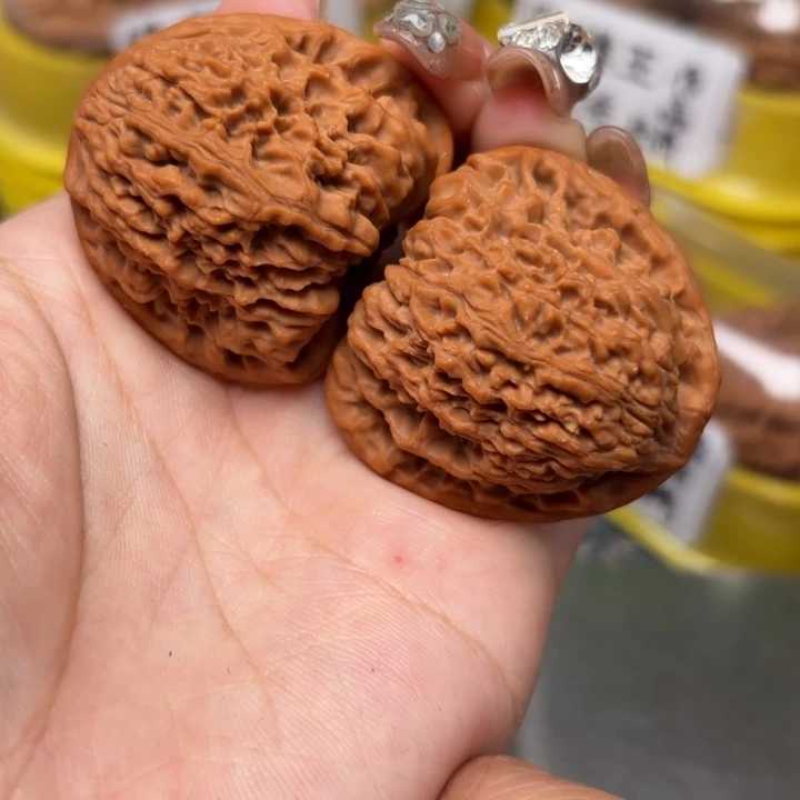 文玩核桃吊坠40-25926-02