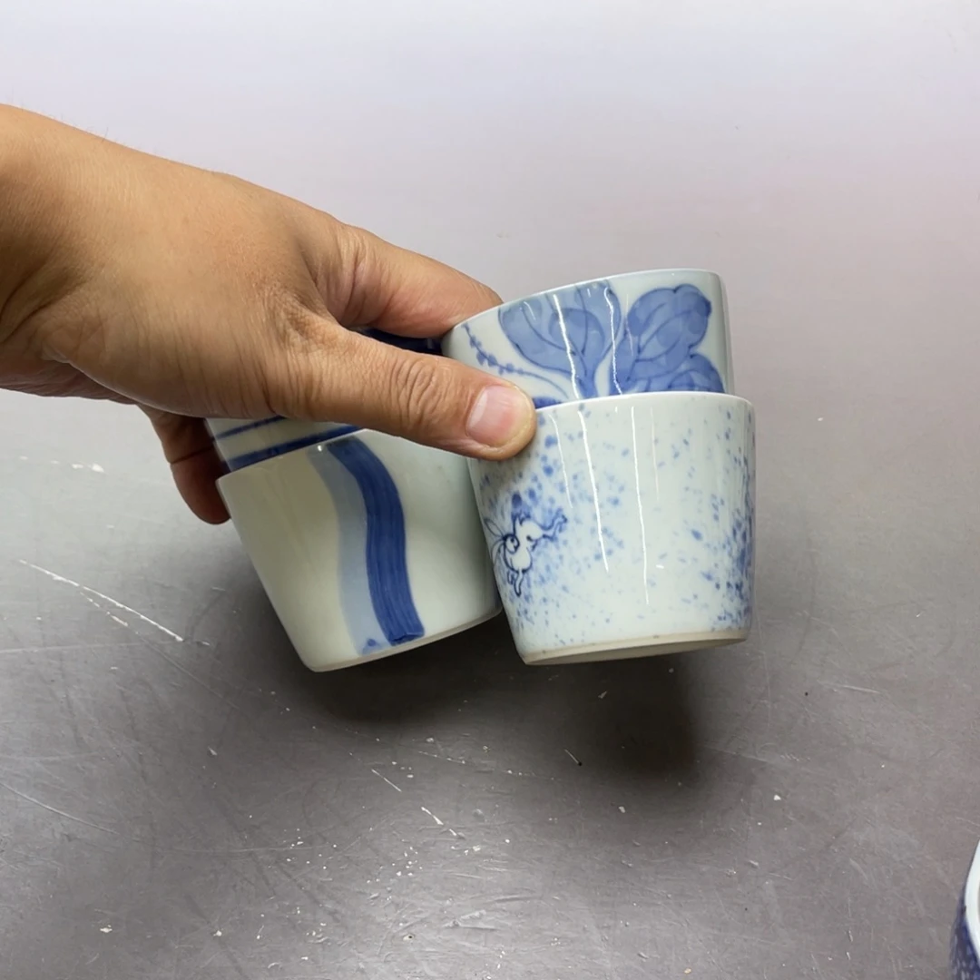 元***️瓷片密密麻麻地铺满一