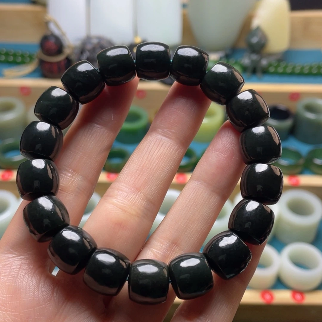 和田玉未镶嵌戒指