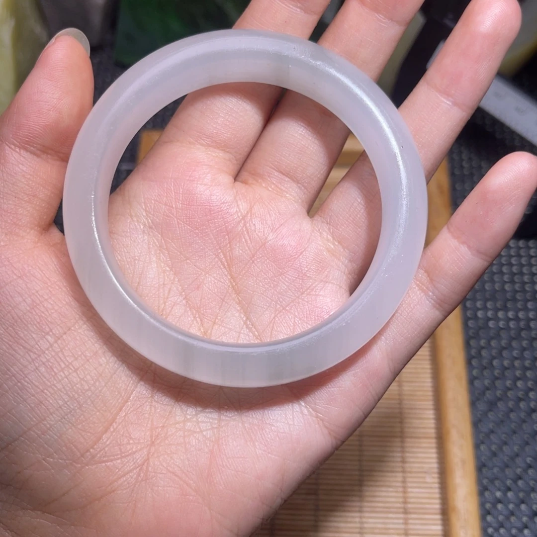 未镶嵌和田玉珠宝半成品