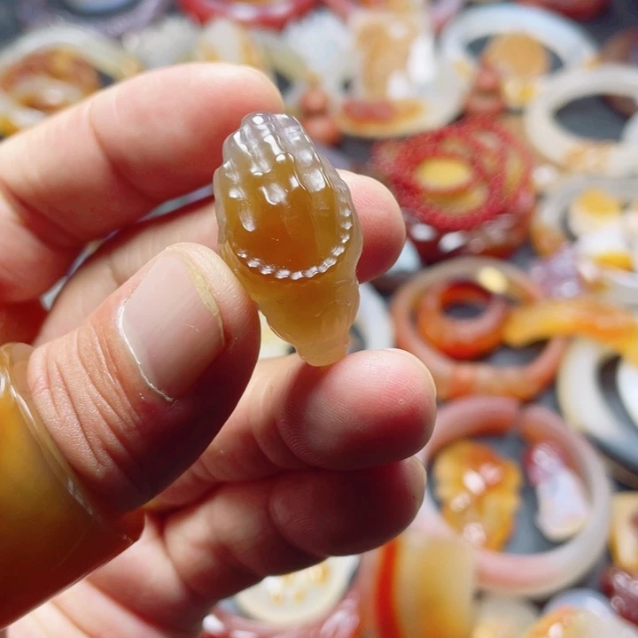 玛瑙/玉髓未镶嵌颈饰