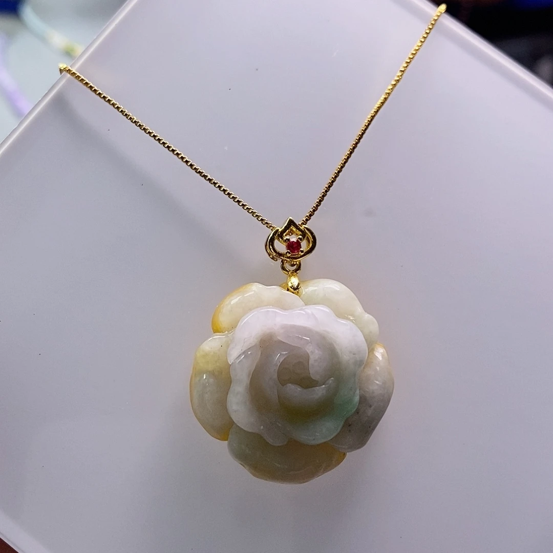 翡翠未镶嵌吊坠(赠链)