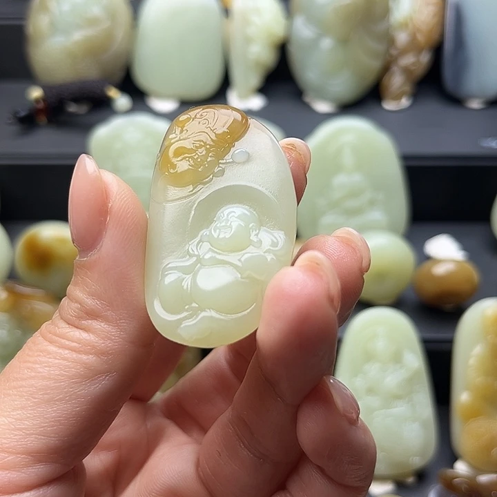 水***清和田玉（糖玉）未镶嵌颈饰