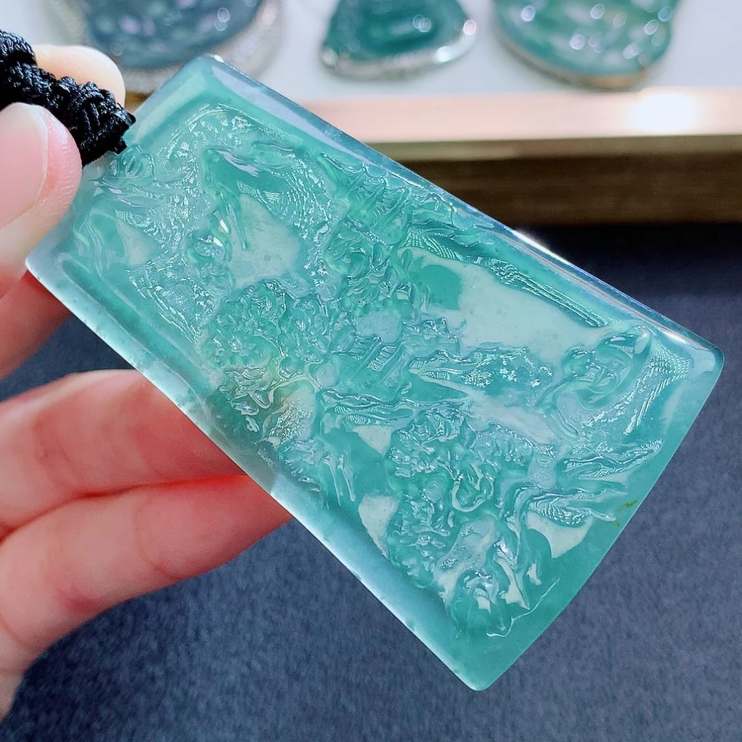 翡翠未镶嵌颈饰翡翠