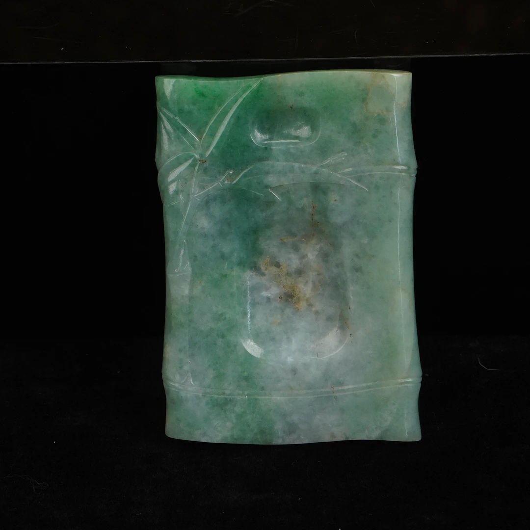 【清】翡翠竹节砚台（高11cm宽7cm重216g）