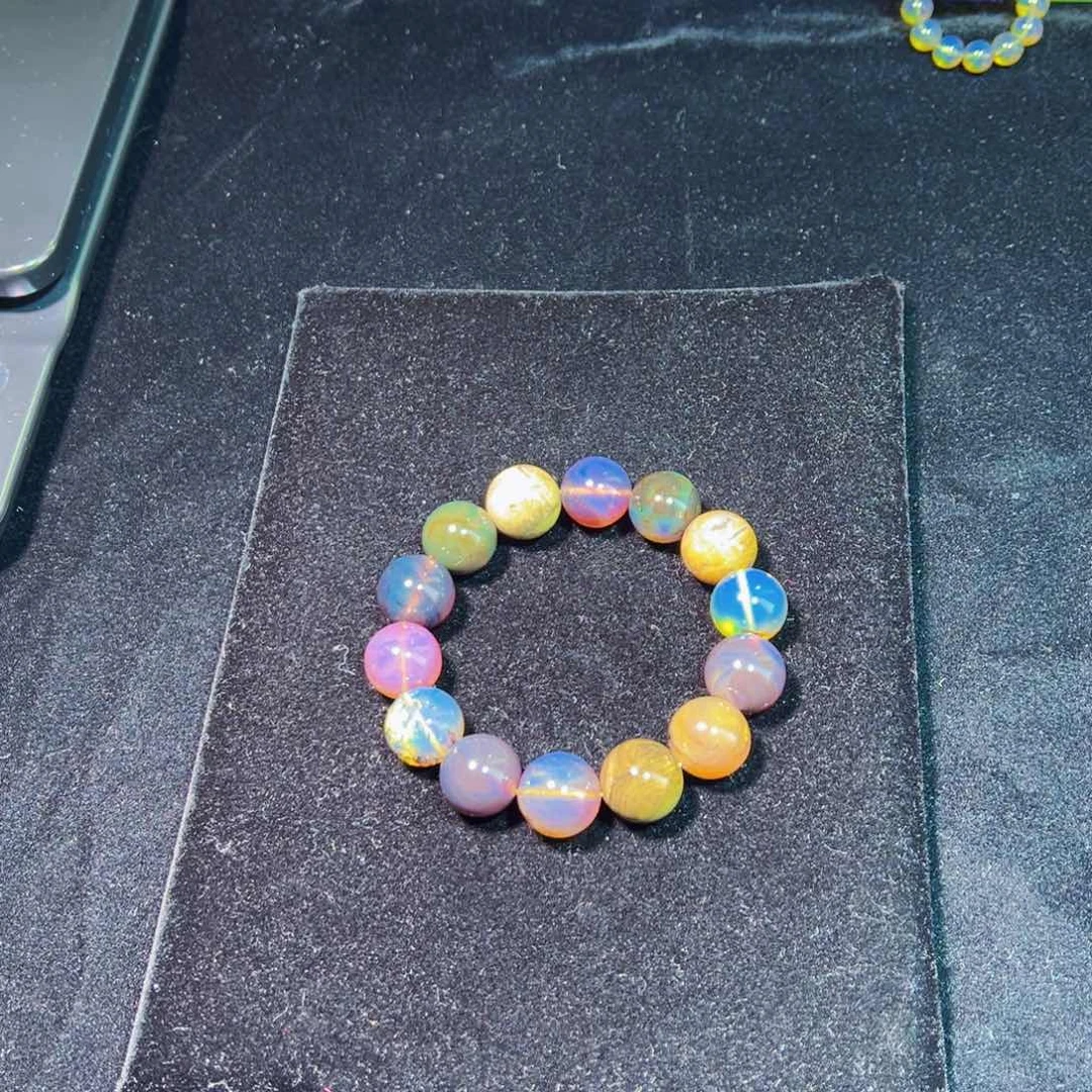 琥珀裸石未镶嵌琥珀