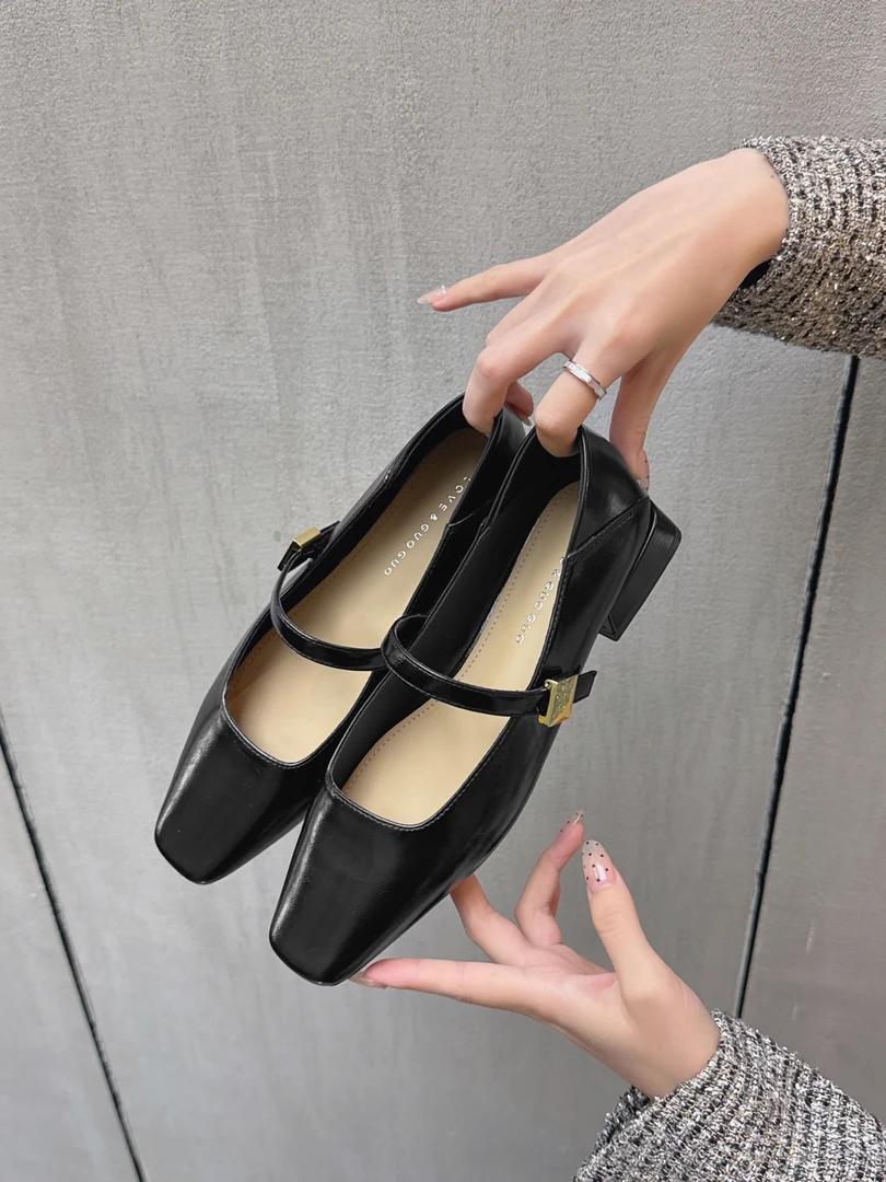 法式方头平跟浅口夏季粗跟单鞋玛丽珍中跟复古春季