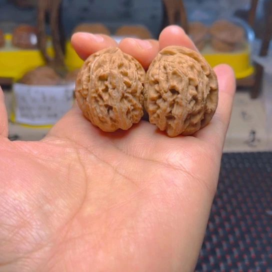 吊坠文玩核桃半璧