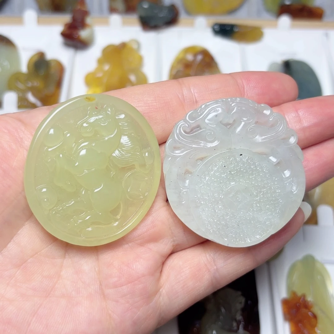 蛇纹石玉未镶嵌吊坠(不含链)