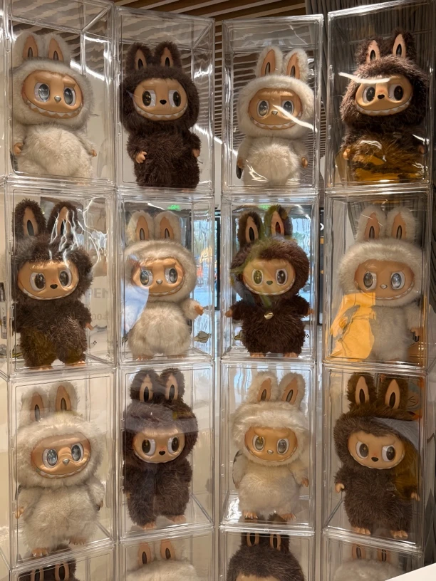 泡泡玛特labubu盒大天使高清透明展示架Molly400手办ZIMOMO展示柜