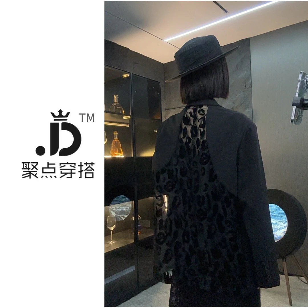 JUDIAN-【浪漫绮想】早春新款休闲后背提花款西装外套8jd631369