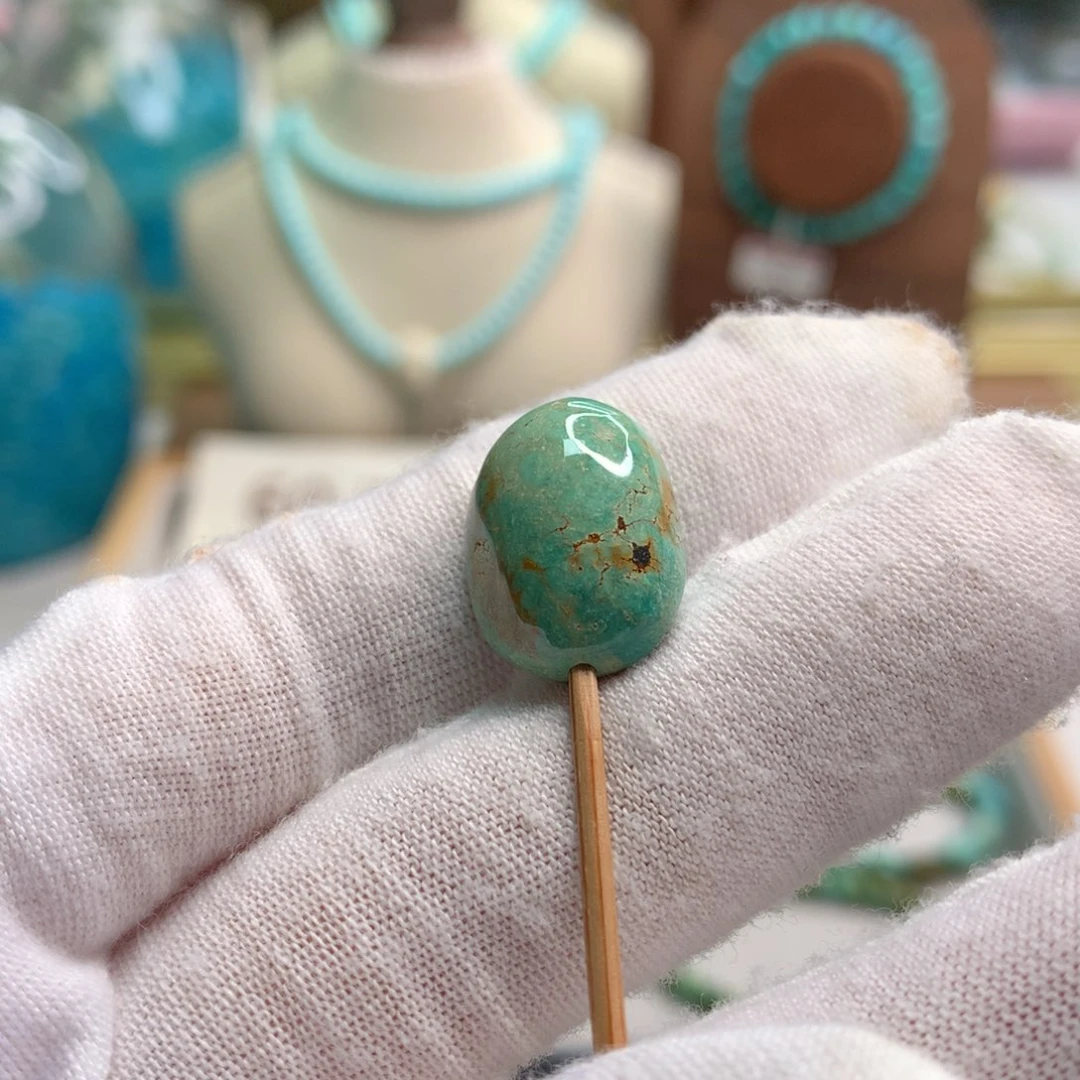 绿松石未镶嵌饰品