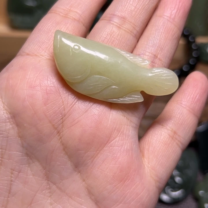 岫岩河磨玉（透闪石质玉）未镶嵌颈饰