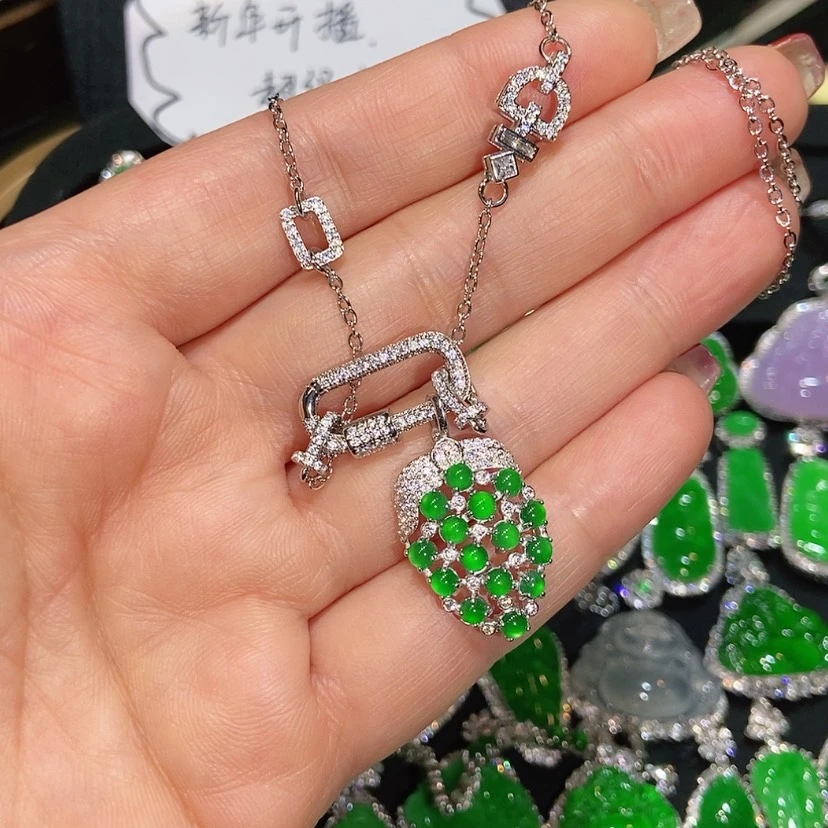 【闪购商品】翡翠颈饰未镶嵌天然翡翠