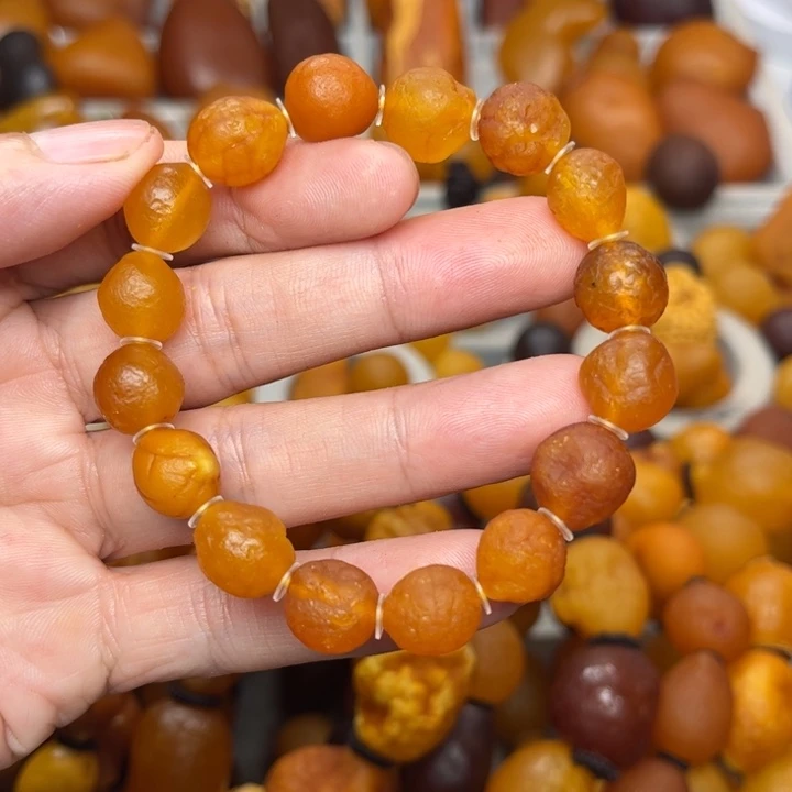 琥珀未镶嵌裸石天然蜜蜡手串