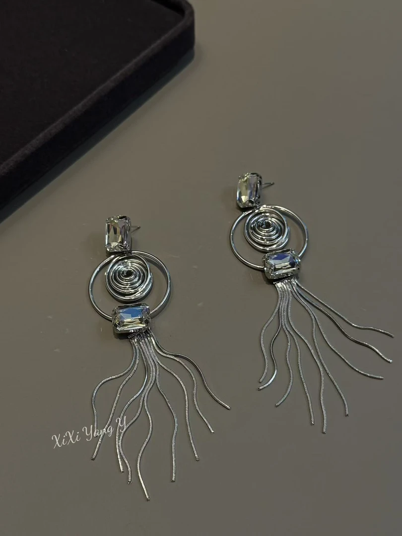 铜合金耳饰 XiXi Yang Y.“海的女儿”小众ins设计师款个性时尚耳环