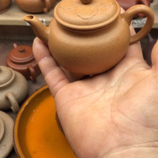 紫砂茶壶黄金段泥大彬如意150豪升左右