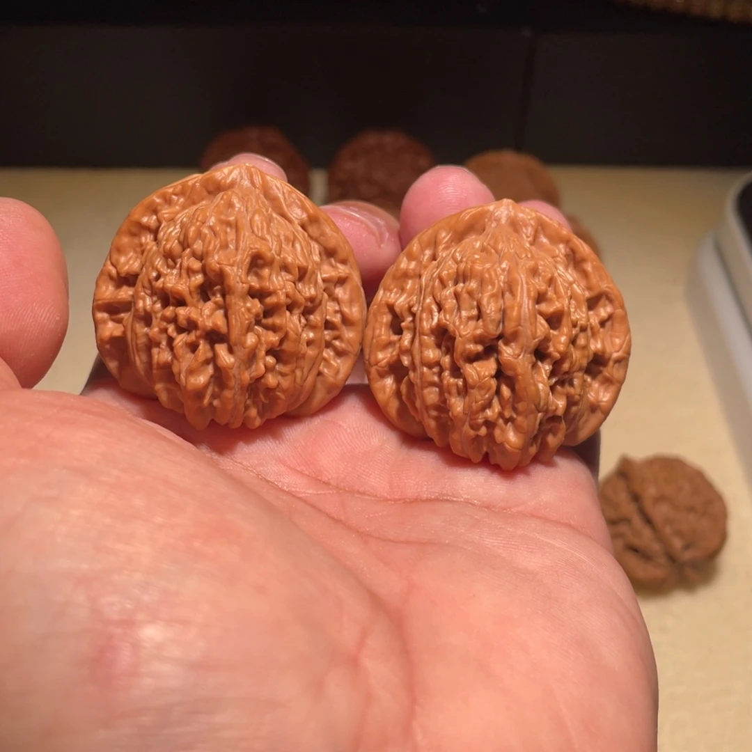 佳***航桃核吊坠蓟县山地楼