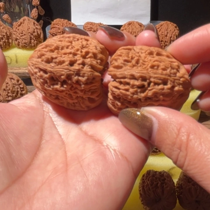 文玩核桃吊坠拉丝高炮