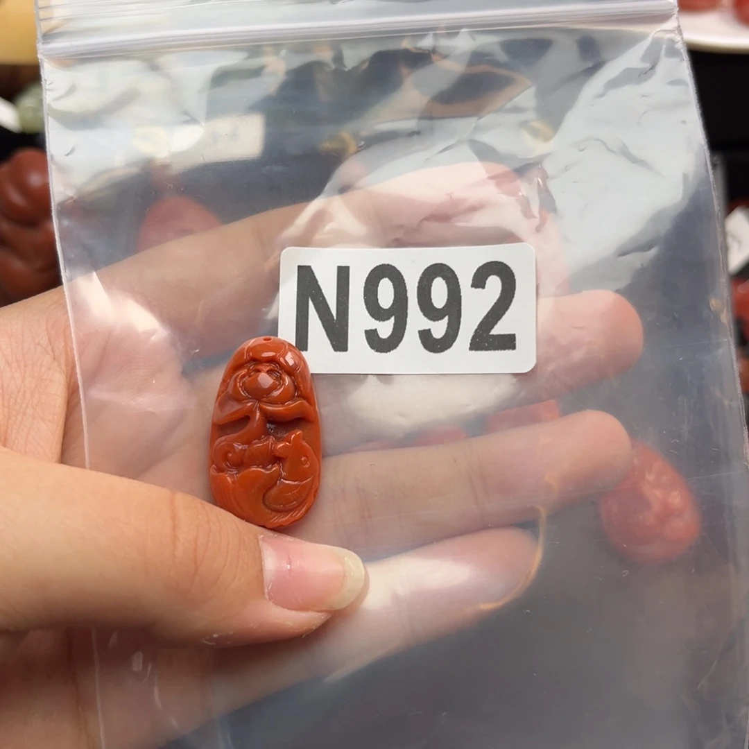 南红玛瑙未镶嵌珠宝奇石