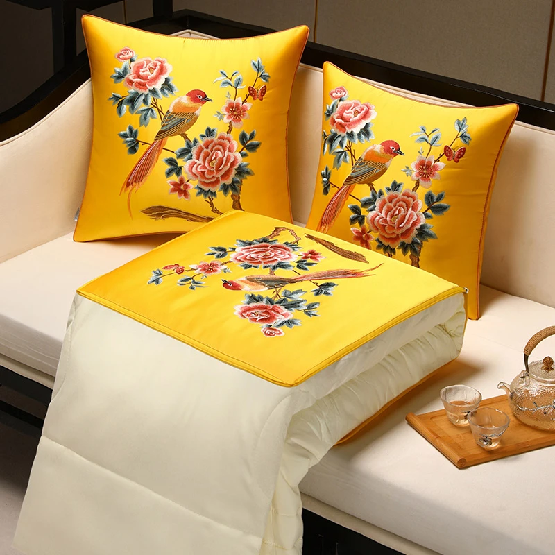 中式抱枕被子两用高档企业礼品定制沙发靠枕折叠被车载刺绣空调被