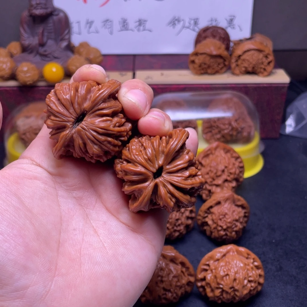 清***车桃核吊坠四座楼福利