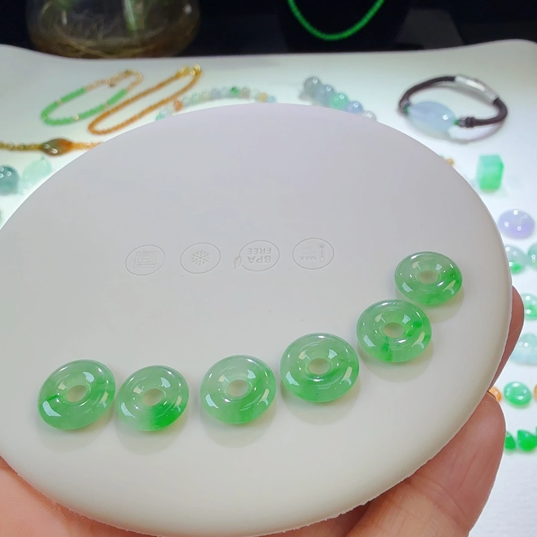 翡翠裸石甜甜圈一组