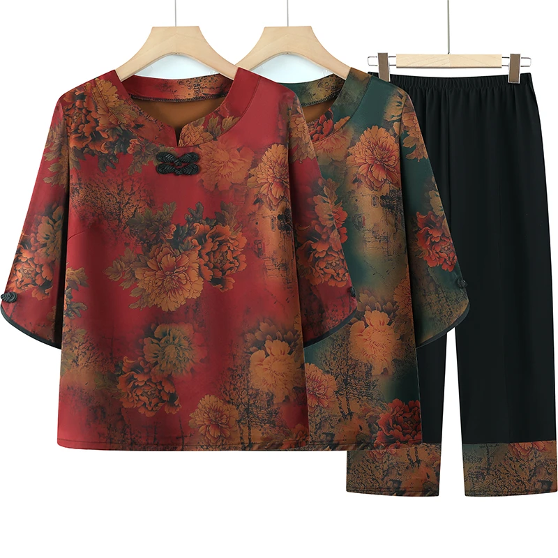 老年人洋气中老年女装连衣裙薄款新年胖妈妈装女装网红气质大码